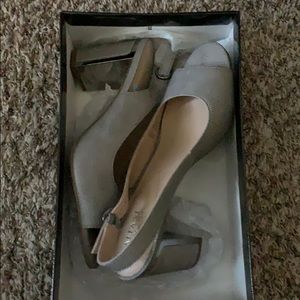 Grey/Alfani show. Size 10